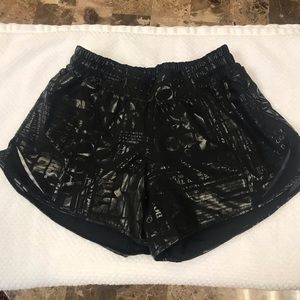 Lululemon Hotty Hot shorts